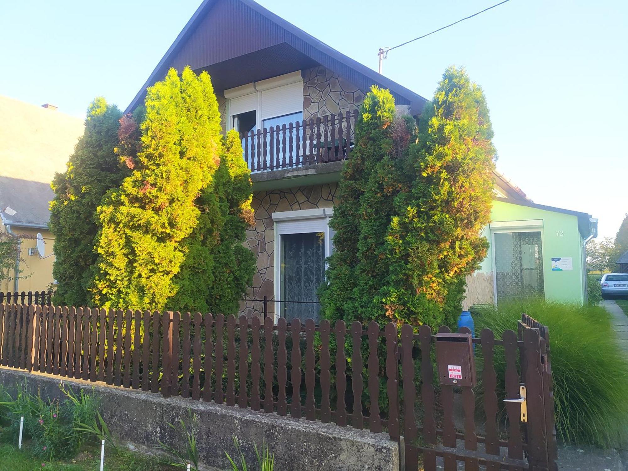 Etus Vendeghaz 2 Villa Balatonfenyves Eksteriør bilde